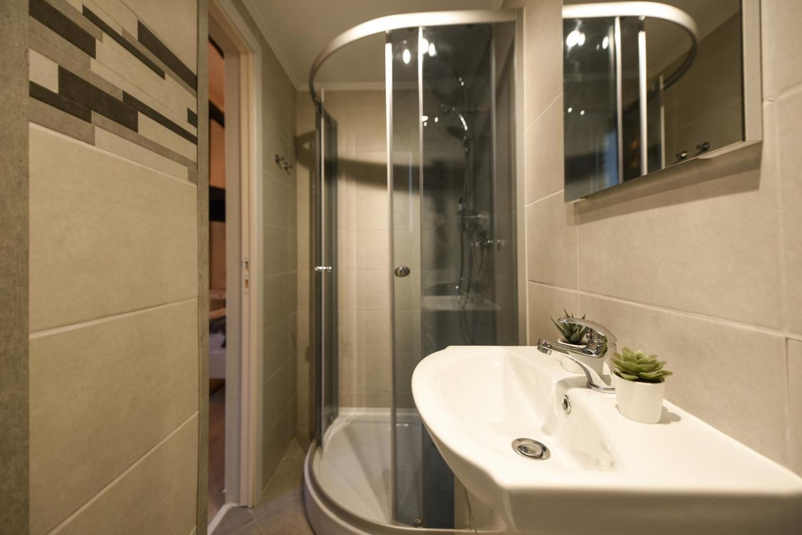 Elegant Studio - Urban Escape In Bucharest Exterior photo